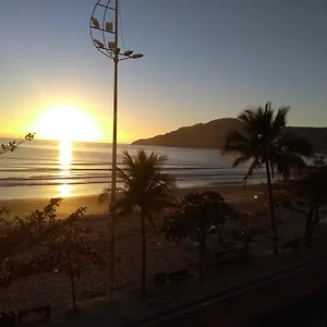 Apto. Beira Mar Em Bal. Camboriu Brasil