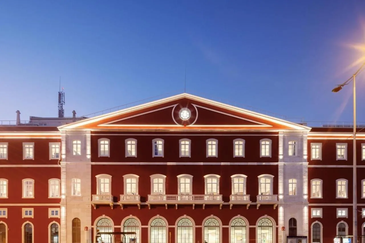 The Editory Riverside Hotel, An Historic Hotel Лиссабон